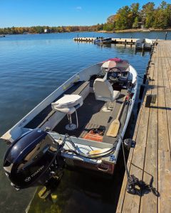 30hp Motor Boat Rental