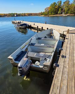 30hp Motor Boat Rental
